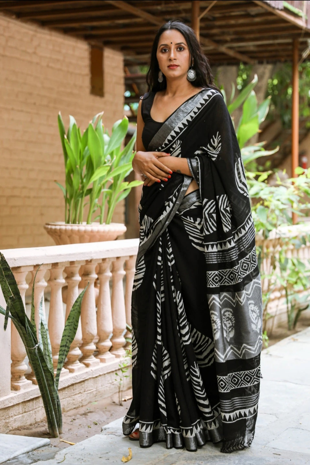 ROVIM Hand Block Printed Cotton Linen Saree with Blouse – Elegant Ethnic Look | Lightweight & Breathable Fabric