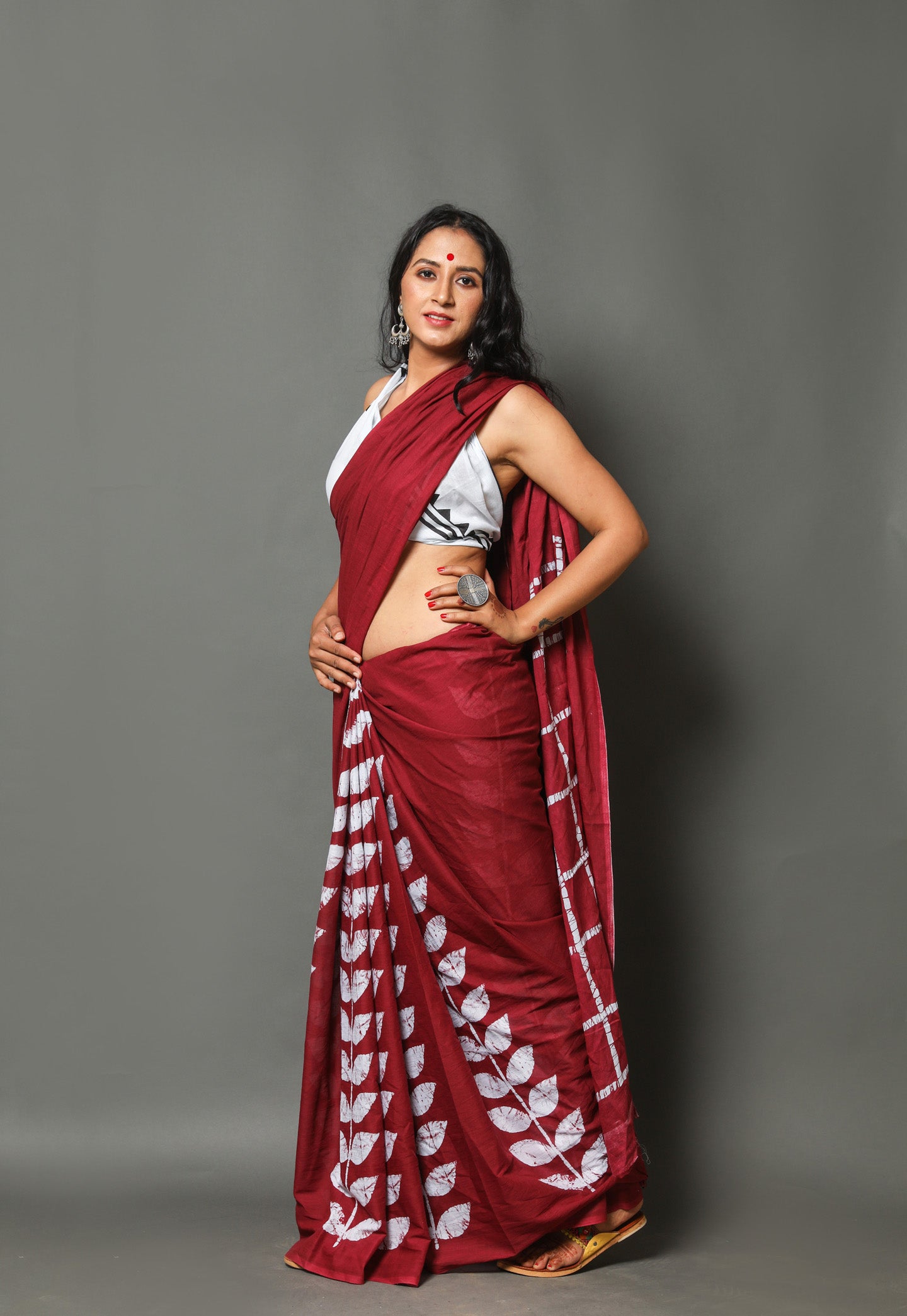 ROVIM Jaipuri Hand Block Printed Cotton Mulmul Saree with Blouse – Soft, Lightweight & Skin-Friendly | Traditional Ethnic Wear for Women