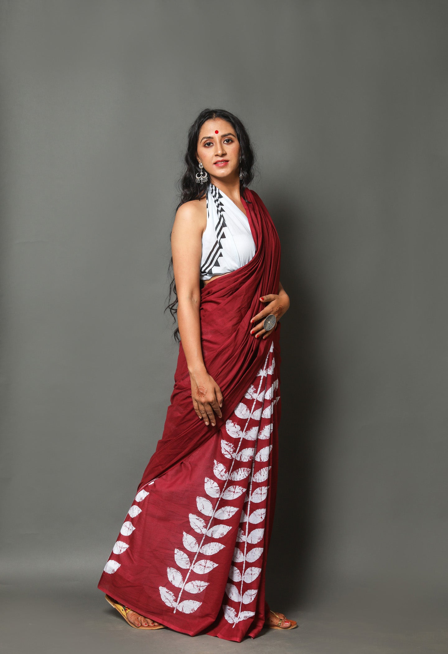 ROVIM Jaipuri Hand Block Printed Cotton Mulmul Saree with Blouse – Soft, Lightweight & Skin-Friendly | Traditional Ethnic Wear for Women