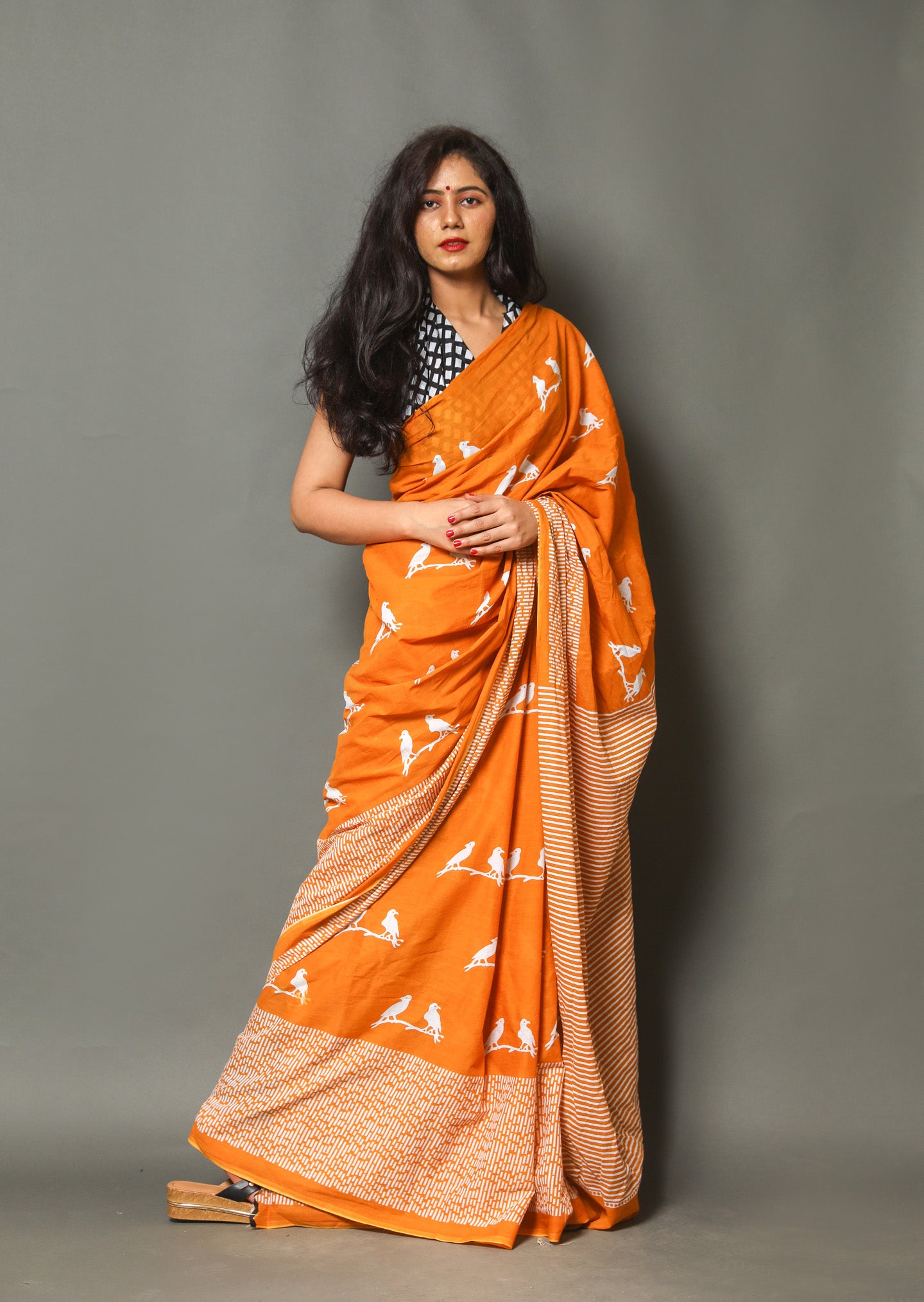 ROVIM Jaipuri Hand Block Printed Cotton Mulmul Saree with Blouse – Soft, Lightweight & Skin-Friendly | Traditional Ethnic Wear for Women