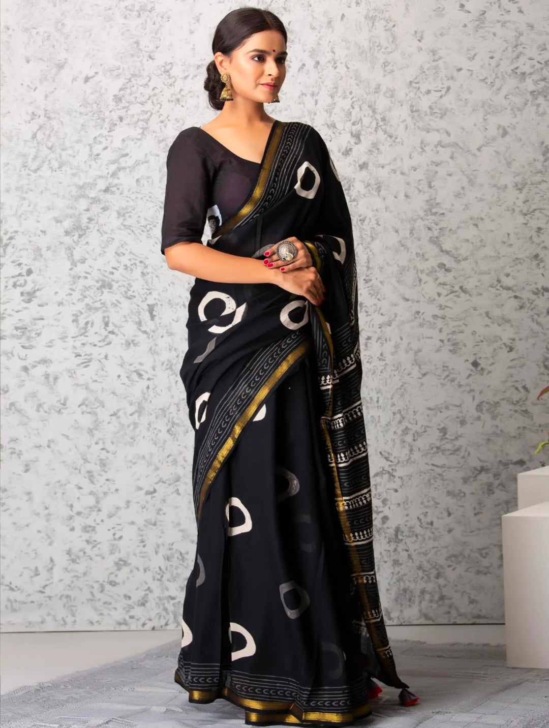 ROVIM Hand Block Printed Cotton Saree with Golden Zari Border & Blouse – Elegant Traditional Wear for Festive & Special Occasions