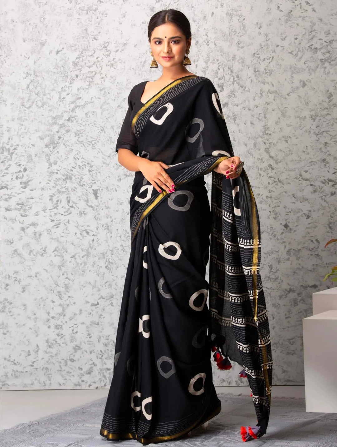 ROVIM Hand Block Printed Cotton Saree with Golden Zari Border & Blouse – Elegant Traditional Wear for Festive & Special Occasions