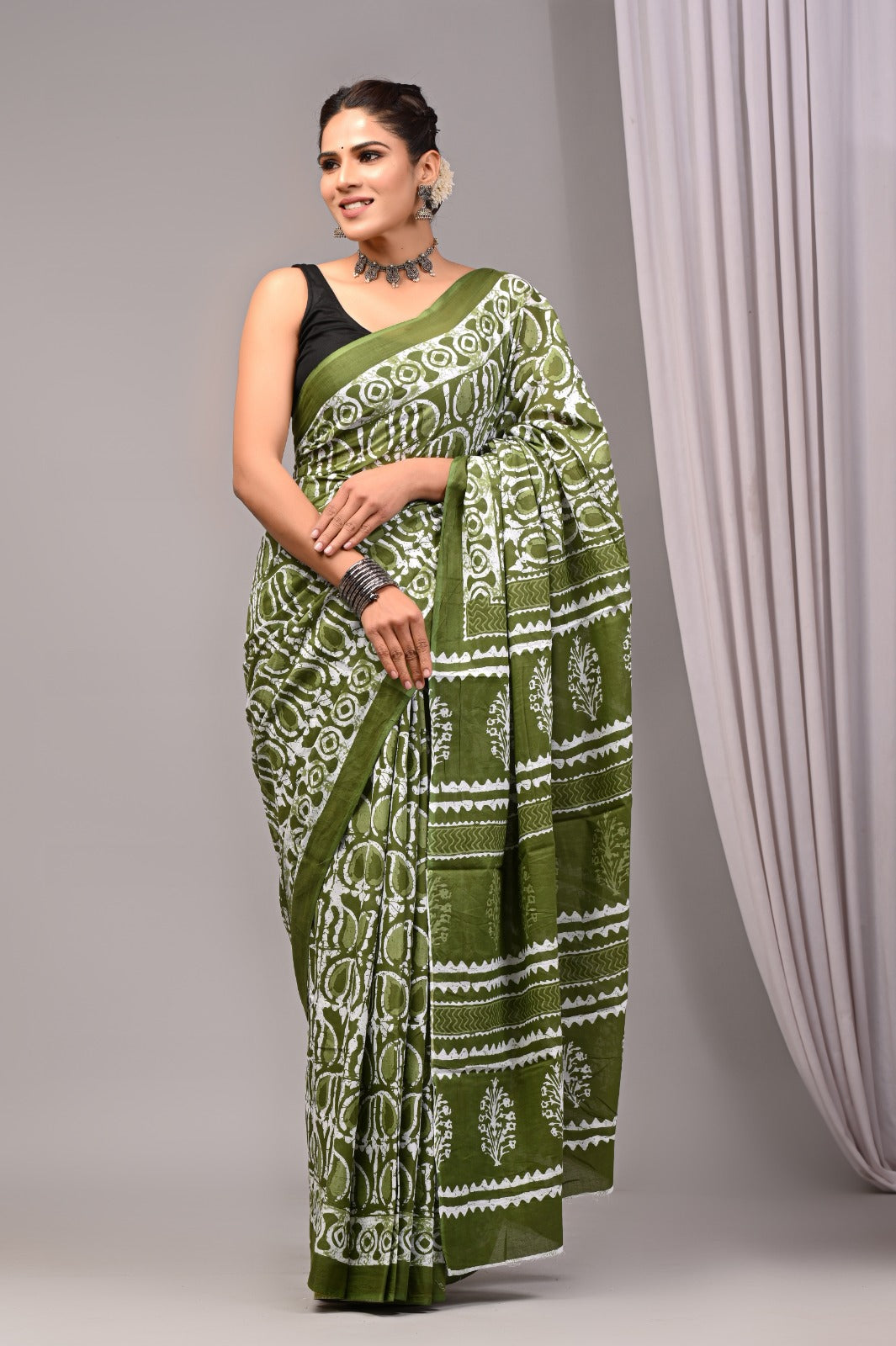 ROVIM Jaipuri Hand Block Printed Cotton Mulmul Saree with Blouse – Soft, Lightweight & Skin-Friendly | Traditional Ethnic Wear for Women