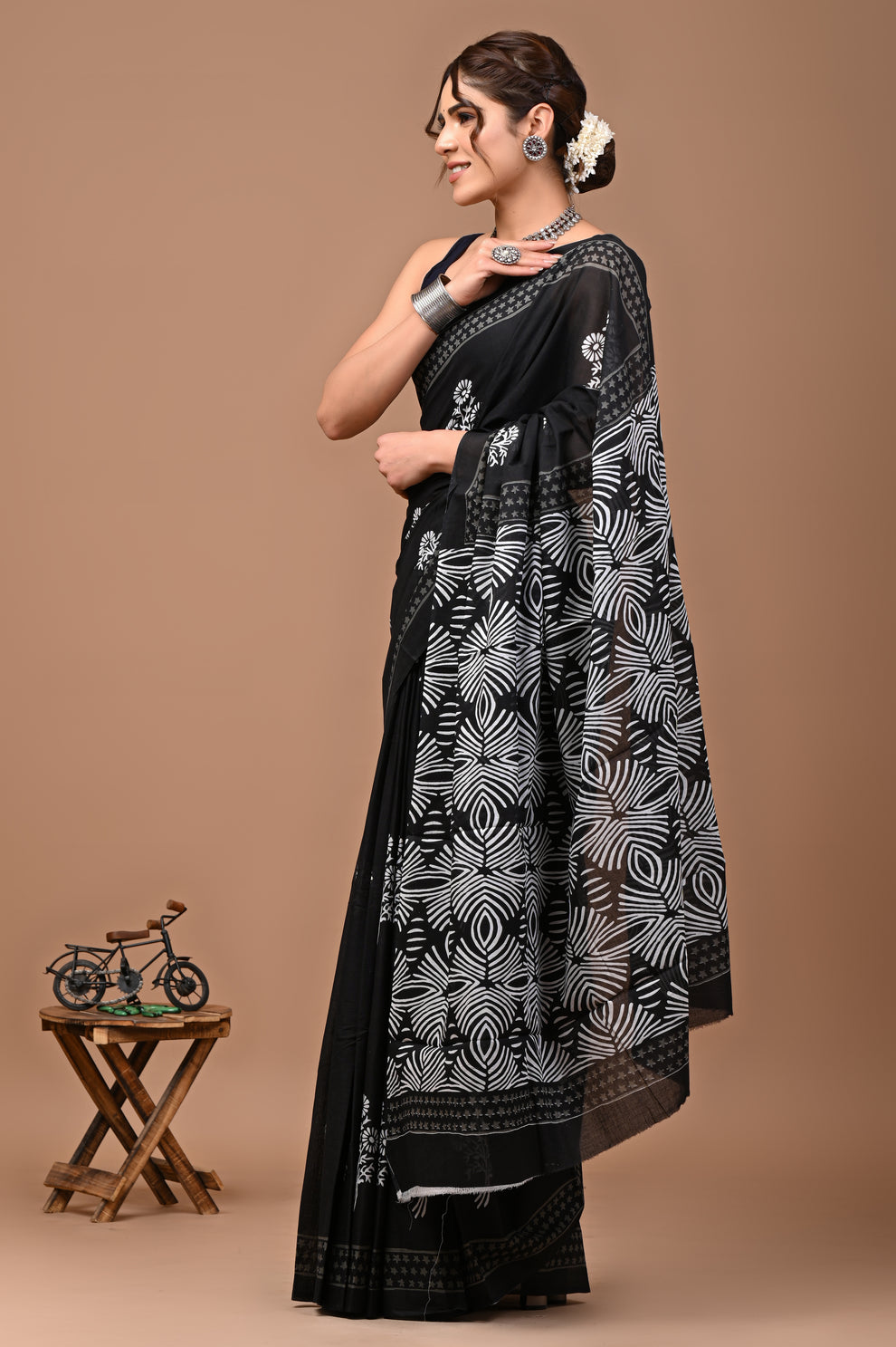 ROVIM Hand Block Printed Cotton Saree with Golden Zari Border & Blouse – Elegant Traditional Wear for Festive & Special Occasions