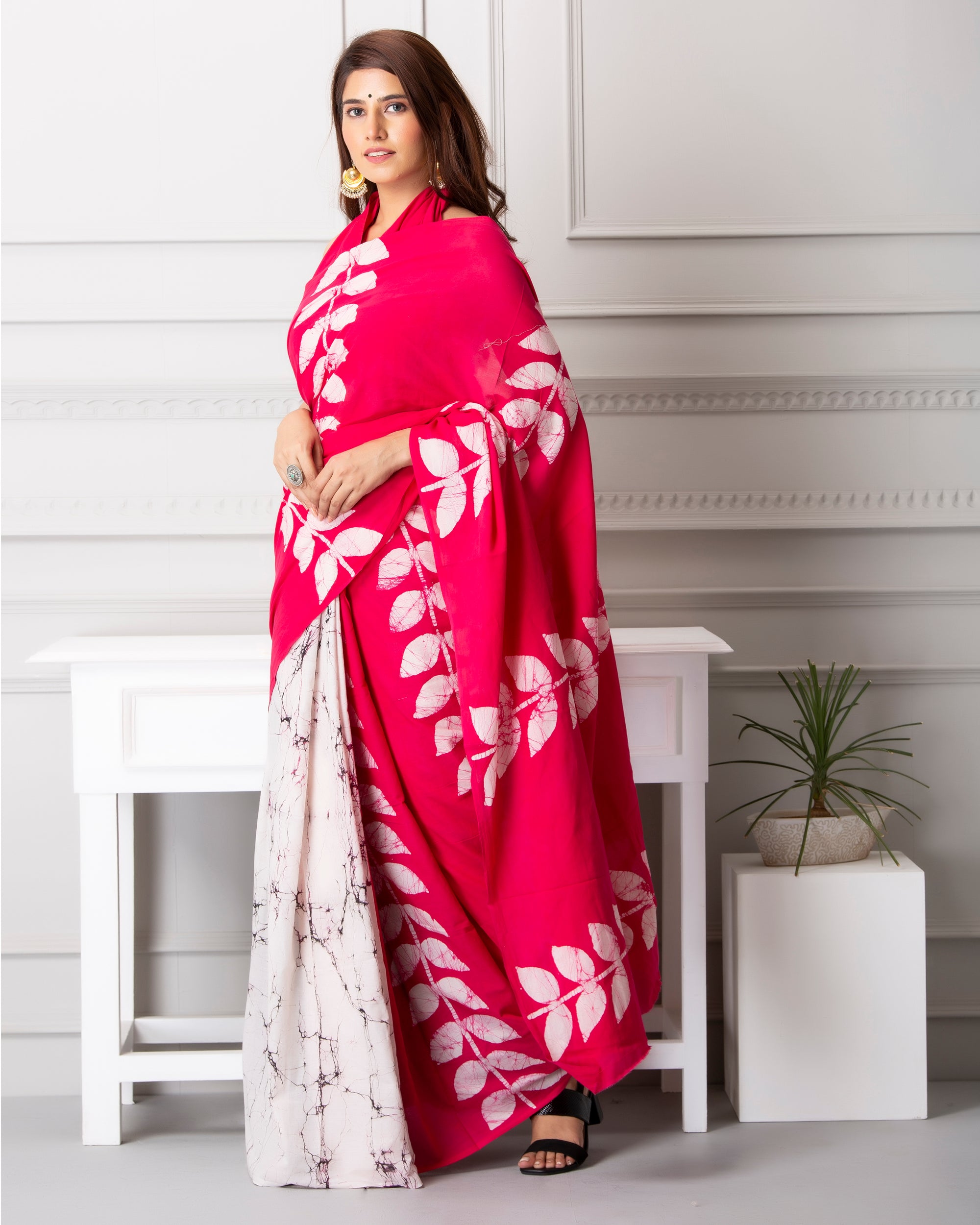 ROVIM Jaipuri Hand Block Printed Cotton Mulmul Saree with Blouse – Soft, Lightweight & Skin-Friendly | Traditional Ethnic Wear for Women
