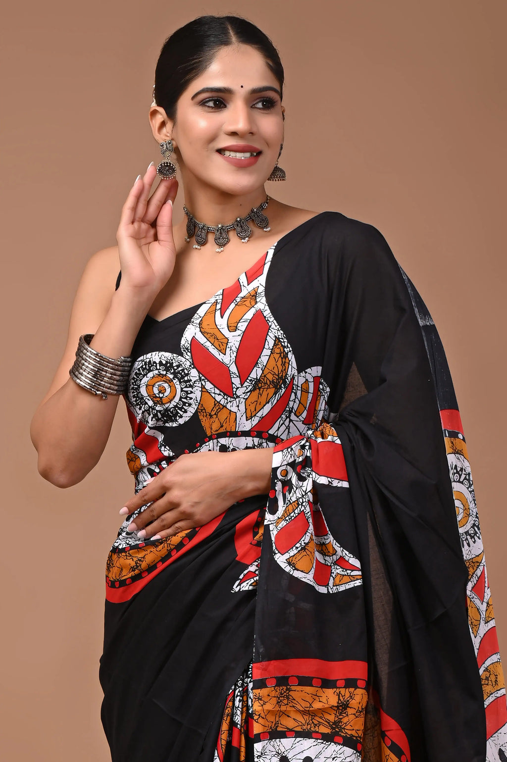 Ishita Hand Block Batik Printed Cotton Mulmul Saree with Blouse for Women