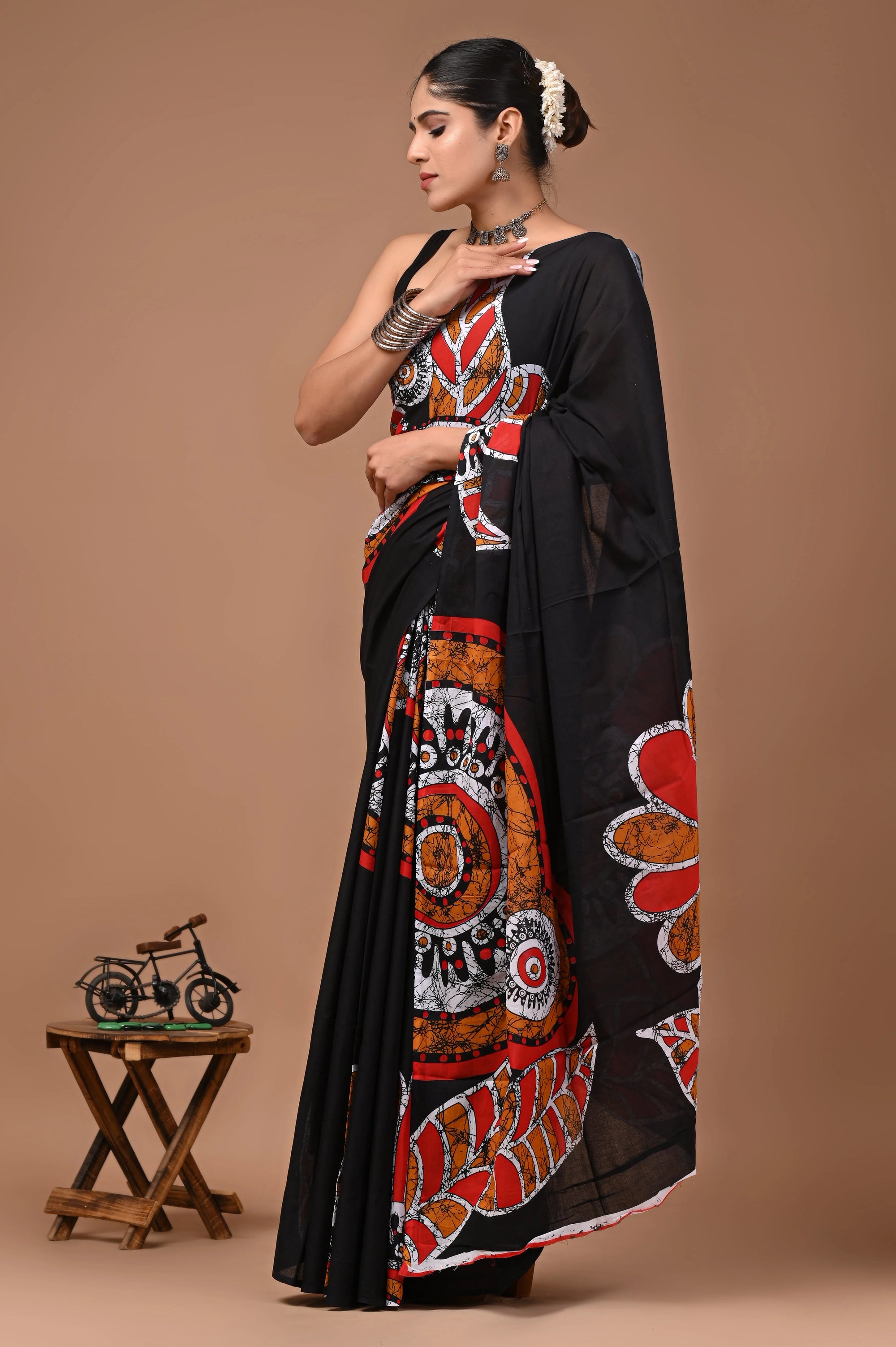 Ishita Hand Block Batik Printed Cotton Mulmul Saree with Blouse for Women
