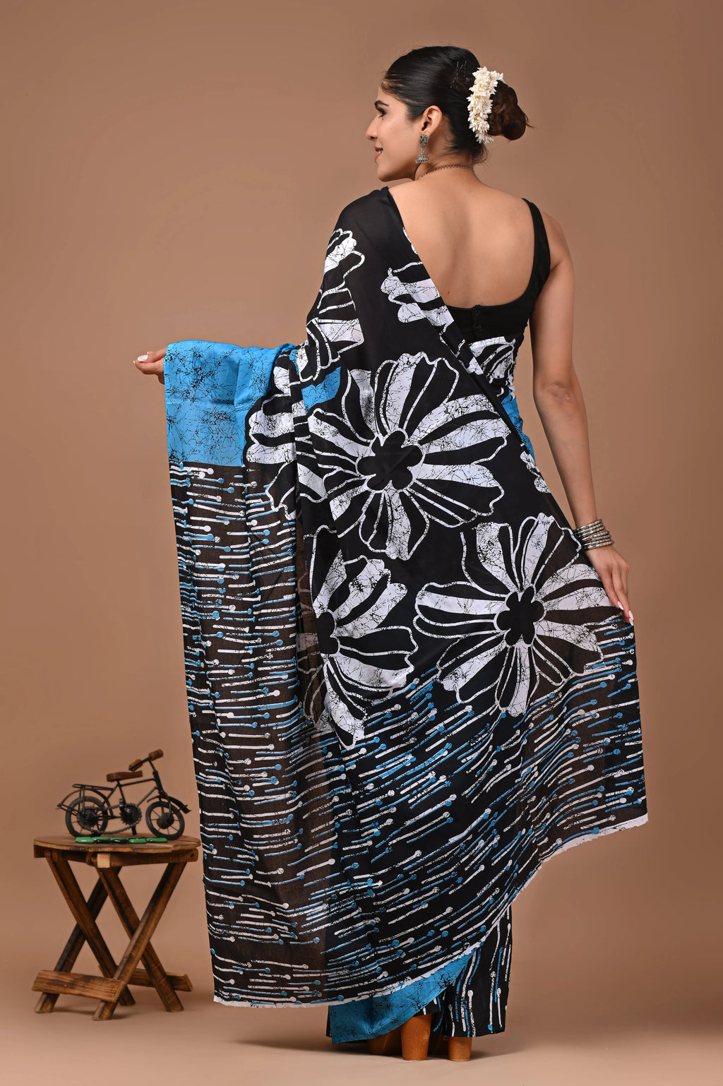 Blue Daisy Hand Block Batik Printed Cotton Mulmul Saree with Blouse for Women