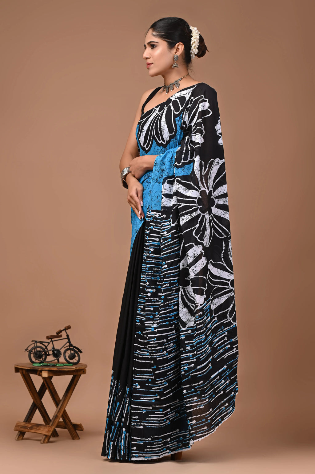 Blue Daisy Hand Block Batik Printed Cotton Mulmul Saree with Blouse for Women